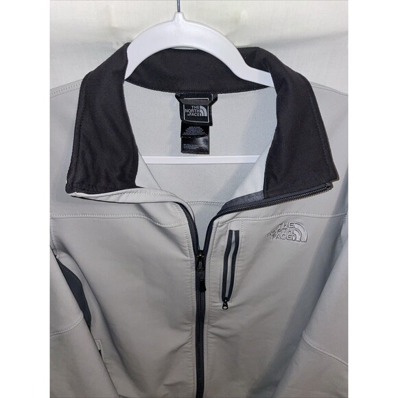 The North Face Men’s Windbreaker Sz Small Gray Hiking Running Walking Athleisure - Picture 3 of 14